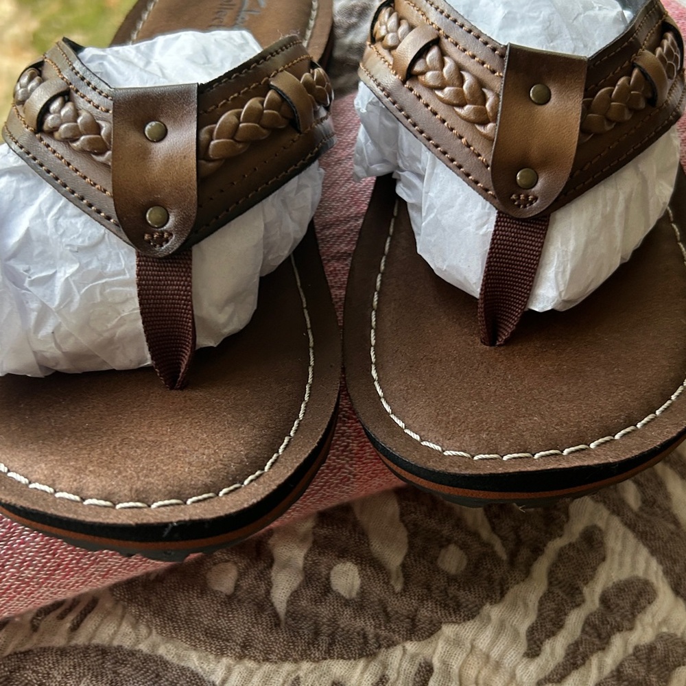 Brown Leather Look Clark’s Flip Flops Worn In Look Size 8 New With Tags - Picture 3 of 5
